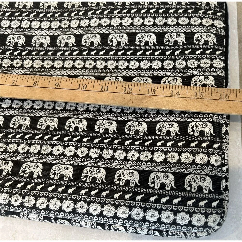 KAMOR Laptop Sleeve Case African Indian Elephant Giraffe Design Zipper 16x12”